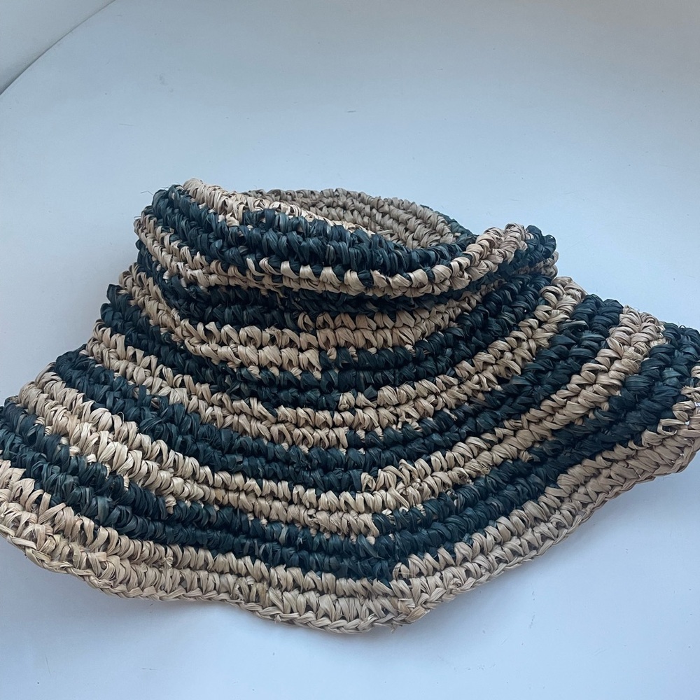 *NOT FOR SALE* NWOT Free People En El Mar Bingin Bucket Hat - Picture 8 of 12